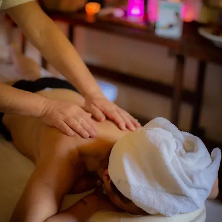 Apartment Cathedral-wellness-stay Sauna & Massage Pescia
